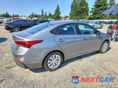 Trzecie zdjęcie samochodu z tyłu: 2021 HYUNDAI ACCENT SE VIN:3KPC24A63ME149338 - miniatura
