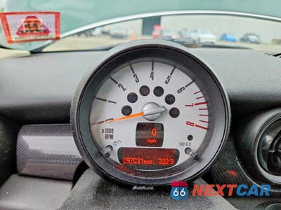 Zdjęcie 9 z 12 samochodu: 2013 MINI COOPER S VIN:WMWSV3C53DT395411 - miniatura