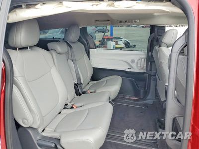 Zdjęcie 11 z 13 samochodu: 2026 TOYOTA SIENNA XLE 8-PASSENGER VIN:5TDYRKEC2TS308960 - miniatura