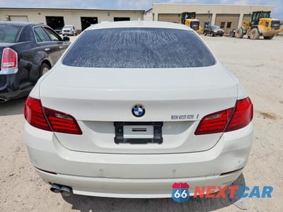 Zdjęcie 6 z 12 samochodu: 2011 BMW 528 I VIN:WBAFR1C56BC743726 - miniatura