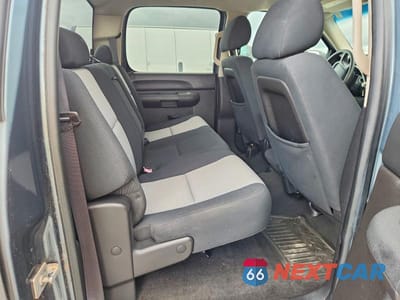 Zdjęcie 10 z 12 samochodu: 2008 GMC SIERRA C1500 VIN:2GTEC13C681146105 - miniatura