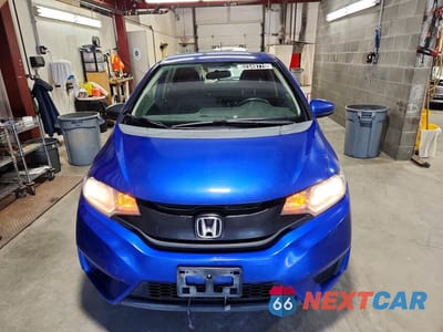 Piąte zdjęcie samochodu w środku: 2015 HONDA FIT LX VIN:3HGGK5H55FM786696 - miniatura