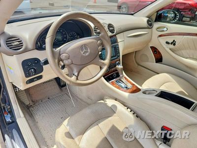 Zdjęcie 8 z 12 samochodu: 2009 MERCEDES-BENZ CLK 550 VIN:WDBTJ72H79F266291 - miniatura