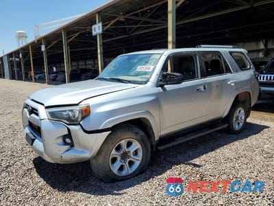 2021 TOYOTA 4RUNNER JTEMU5JR5M5933283 - główne zdjęcie licytacji z USA - miniatura