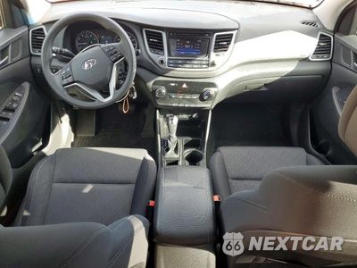 Zdjęcie 8 z 13 samochodu: 2017 HYUNDAI TUCSON SE VIN:KM8J33A41HU378780 - miniatura