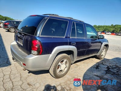 Trzecie zdjęcie samochodu z tyłu: 2008 CHEVROLET TRAILBLAZER LS VIN:1GNDT13S282185297 - miniatura