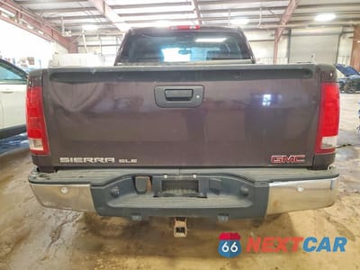 Zdjęcie 6 z 12 samochodu: 2008 GMC SIERRA K1500 VIN:2GTEK13JX81291410 - miniatura