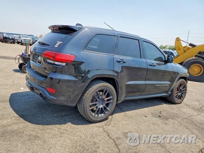 Trzecie zdjęcie samochodu z tyłu: 2017 JEEP GRAND CHEROKEE SRT-8 VIN:1C4RJFDJ9HC689184 - miniatura