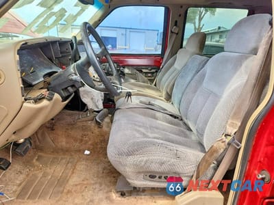 Zdjęcie 7 z 12 samochodu: 1997 CHEVROLET SUBURBAN K1500 VIN:3GNFK16R2VG123003 - miniatura