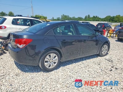 Trzecie zdjęcie samochodu z tyłu: 2013 CHEVROLET CRUZE LS VIN:1G1PA5SH0D7309212 - miniatura