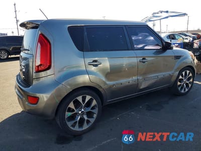 Trzecie zdjęcie samochodu z tyłu: 2012 KIA SOUL ! VIN:KNDJT2A60C7472592 - miniatura