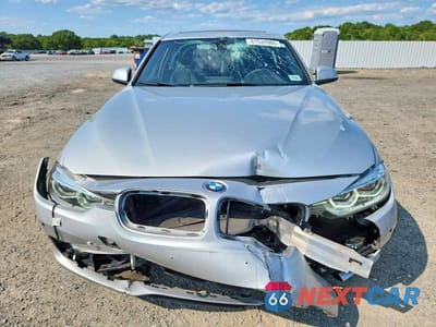 Zdjęcie 11 z 12 samochodu: 2017 BMW 330 XI VIN:WBA8D9C38HA011686 - miniatura