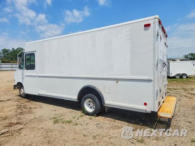 Drugie zdjęcie samochodu z przodu: 2000 FORD F-59 VIN:1FCJE39L4YHA52569 - miniatura