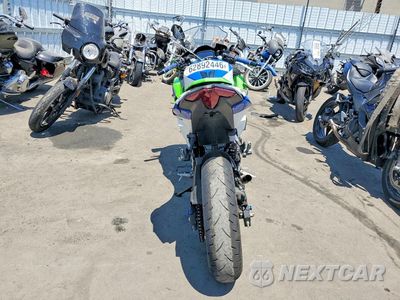Czwarte zdjęcie samochodu z boku: 2024 KAWASAKI EX500 A VIN:ML5EXGJ18RDA13566 - miniatura