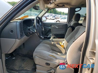 Zdjęcie 7 z 13 samochodu: 2005 GMC YUKON XL K1500 VIN:3GKFK16Z05G203137 - miniatura