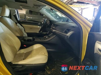 Zdjęcie 7 z 13 samochodu: 2011 LEXUS CT 200 VIN:JTHKD5BH9B2030889 - miniatura