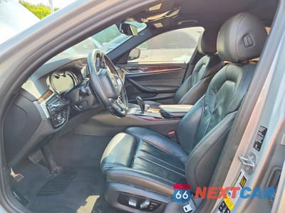 Zdjęcie 7 z 12 samochodu: 2018 BMW 530 XI VIN:WBAJA7C55JWC75489 - miniatura