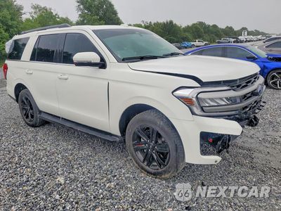 Czwarte zdjęcie samochodu z boku: 2024 FORD EXPEDITION XLT VIN:1FMJU1H8XREA98670 - miniatura