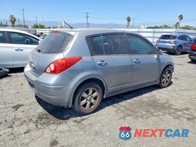 Trzecie zdjęcie samochodu z tyłu: 2009 NISSAN VERSA 1.8 S VIN:3N1BC13E89L473967 - miniatura