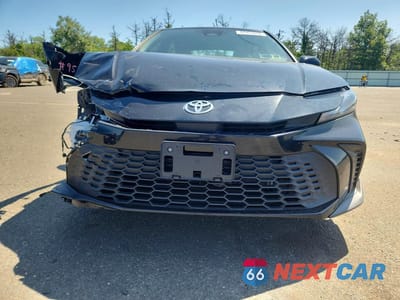 Piąte zdjęcie samochodu w środku: 2025 TOYOTA CAMRY SE VIN:4T1DBADK6SU024548 - miniatura