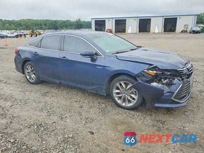 Czwarte zdjęcie samochodu z boku: 2020 TOYOTA AVALON XLE VIN:4T1A21FB2LU012110 - miniatura