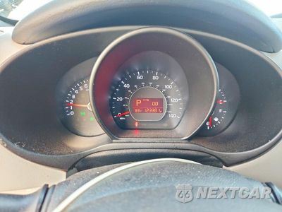 Zdjęcie 9 z 12 samochodu: 2016 KIA SOUL + VIN:KNDJP3A55G7345876 - miniatura