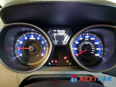 Zdjęcie 9 z 13 samochodu: 2011 HYUNDAI ELANTRA GLS VIN:5NPDH4AE5BH036090 - miniatura