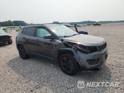 Czwarte zdjęcie samochodu z boku: 2018 JEEP COMPASS LATITUDE VIN:3C4NJCBB1JT407929 - miniatura