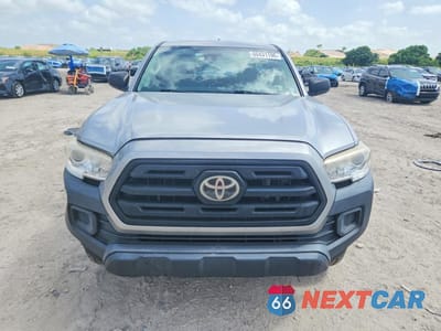 Piąte zdjęcie samochodu w środku: 2019 TOYOTA TACOMA SR VIN:5TFRX5GN4KX149734 - miniatura