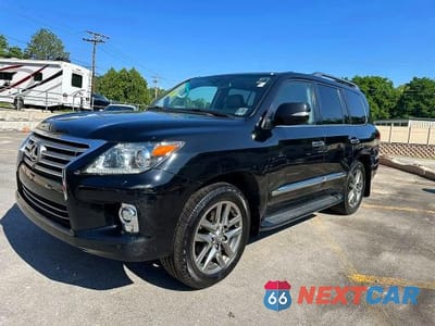 2015 LEXUS LX 570 JTJHY7AX1F4166719 - główne zdjęcie licytacji z USA - miniatura