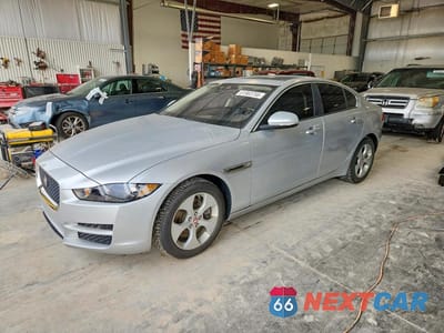 2017 JAGUAR XE SAJAR4BGXHA976208 - główne zdjęcie licytacji z USA - miniatura