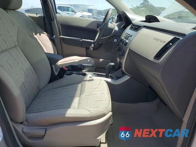Zdjęcie 7 z 12 samochodu: 2010 FORD FOCUS SE VIN:1FAHP3FN4AW199853 - miniatura