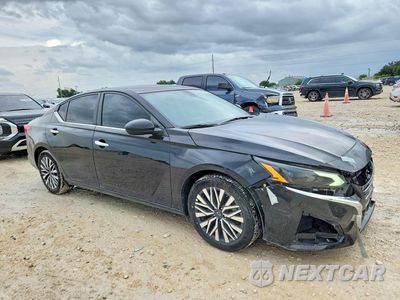 Czwarte zdjęcie samochodu z boku: 2024 NISSAN ALTIMA SV VIN:1N4BL4DV3RN431886 - miniatura