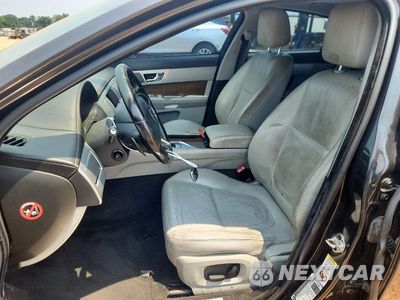 Zdjęcie 7 z 12 samochodu: 2015 JAGUAR XF 2.0T PREMIUM VIN:SAJWA0FS4FPU56181 - miniatura