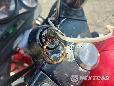Zdjęcie 8 z 9 samochodu: 2006 KAWASAKI EX500 D VIN:JKAEXVD176A096689 - miniatura