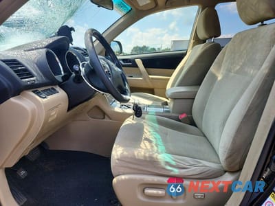 Zdjęcie 7 z 13 samochodu: 2012 TOYOTA HIGHLANDER HYBRID VIN:JTEBC3EH1C2009911 - miniatura