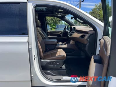 Piąte zdjęcie samochodu w środku: 2021 CHEVROLET TAHOE K1500 HIGH COUNTRY VIN:1GNSKTKL6MR179746 - miniatura