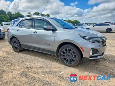 Czwarte zdjęcie samochodu z boku: 2023 CHEVROLET EQUINOX RS VIN:3GNAXMEG4PS131827 - miniatura