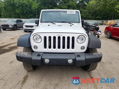 Piąte zdjęcie samochodu w środku: 2016 JEEP WRANGLER UNLIMITED SPORT VIN:1C4BJWDG6GL206013 - miniatura