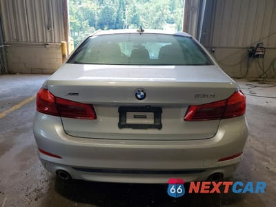 Zdjęcie 6 z 12 samochodu: 2019 BMW 530 XI VIN:WBAJA7C54KWW25662 - miniatura