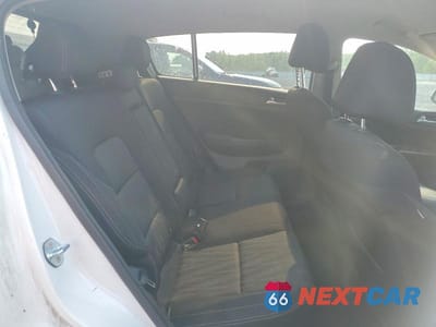 Zdjęcie 11 z 13 samochodu: 2017 KIA SPORTAGE VIN:KNDPM3ACXH7217569 - miniatura