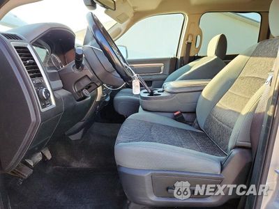 Zdjęcie 7 z 13 samochodu: 2017 RAM 1500 SLT VIN:3C6RR7LT2HG523935 - miniatura