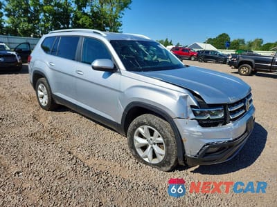 Czwarte zdjęcie samochodu z boku: 2019 VOLKSWAGEN ATLAS SE VIN:1V2LR2CA5KC515093 - miniatura