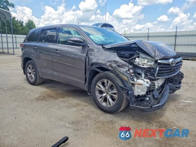 Czwarte zdjęcie samochodu z boku: 2016 TOYOTA HIGHLANDER LE PLUS VIN:5TDBKRFH7GS314336 - miniatura