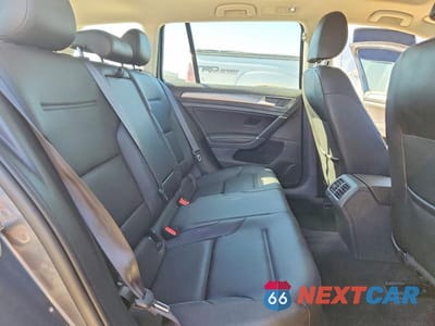 Zdjęcie 10 z 13 samochodu: 2018 VOLKSWAGEN GOLF SPORTWAGEN S/SE VIN:3VWD17AUXJM752387 - miniatura