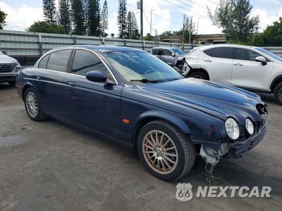 Czwarte zdjęcie samochodu z boku: 2006 JAGUAR S-TYPE VIN:SAJWA01A36FN53313 - miniatura