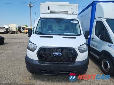 Piąte zdjęcie samochodu w środku: 2020 FORD TRANSIT REFRIGERATED BOX TRUCK VIN:1FDBW5Z8XLKB11480 - miniatura