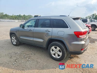 Drugie zdjęcie samochodu z przodu: 2013 JEEP GRAND CHEROKEE LAREDO VIN:1C4RJFAG6DC528231 - miniatura