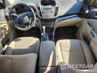 Zdjęcie 8 z 12 samochodu: 2017 FORD ESCAPE SE VIN:1FMCU9GD5HUE24093 - miniatura