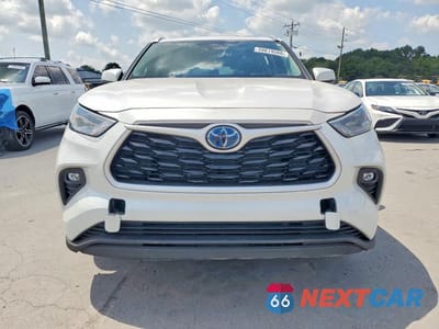 Piąte zdjęcie samochodu w środku: 2024 TOYOTA HIGHLANDER HYBRID XLE VIN:5TDKBRCH5RS642412 - miniatura